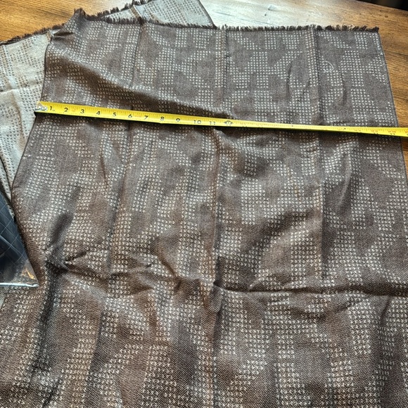 Michael Kors oversized scarf | MK logo repeated | luxuriously soft - damage - Picture 4 of 5